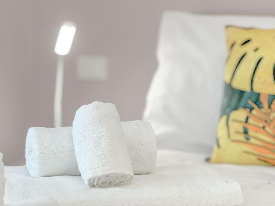 Luxury Suite Spiagge 100Mt - Porto 5' - Wifi 上阿尔比索拉 外观 照片